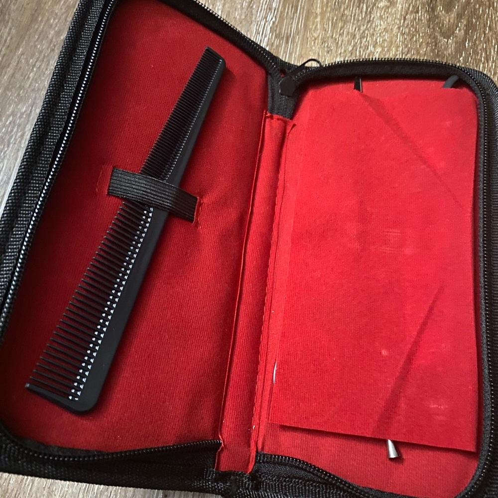 Hair Cutting Scissors/Kit - Picture 4 of 6